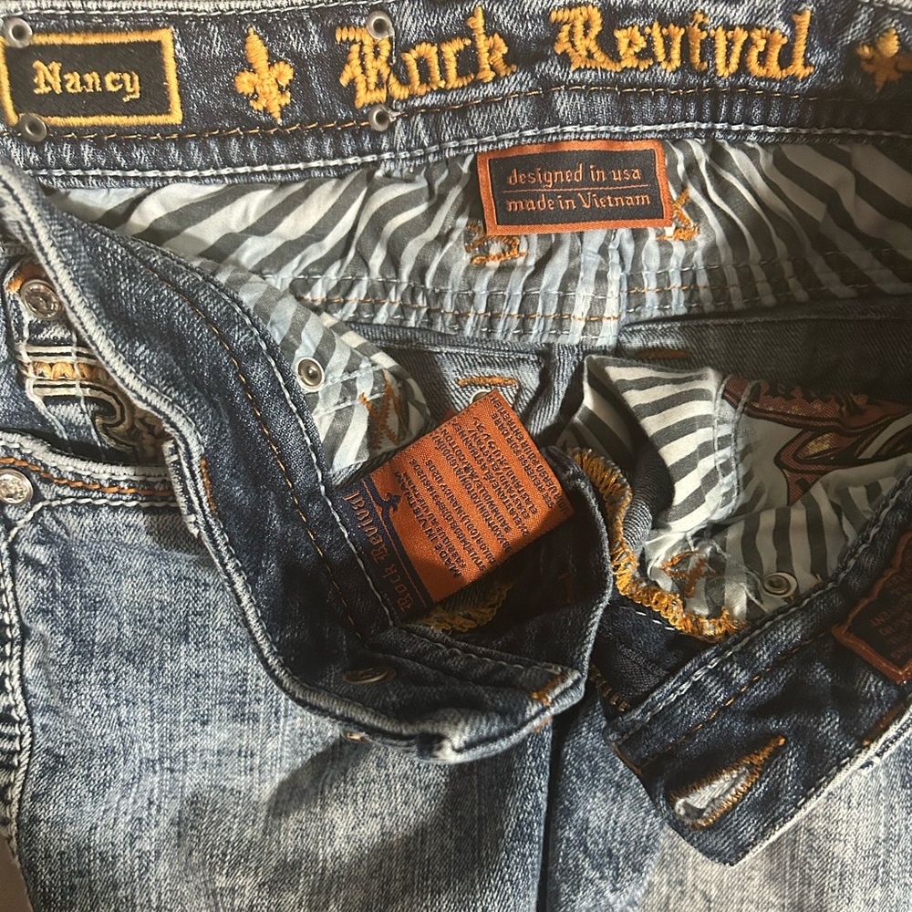 Rock Revival Nancy Easy Bermuda Jean Shorts 24